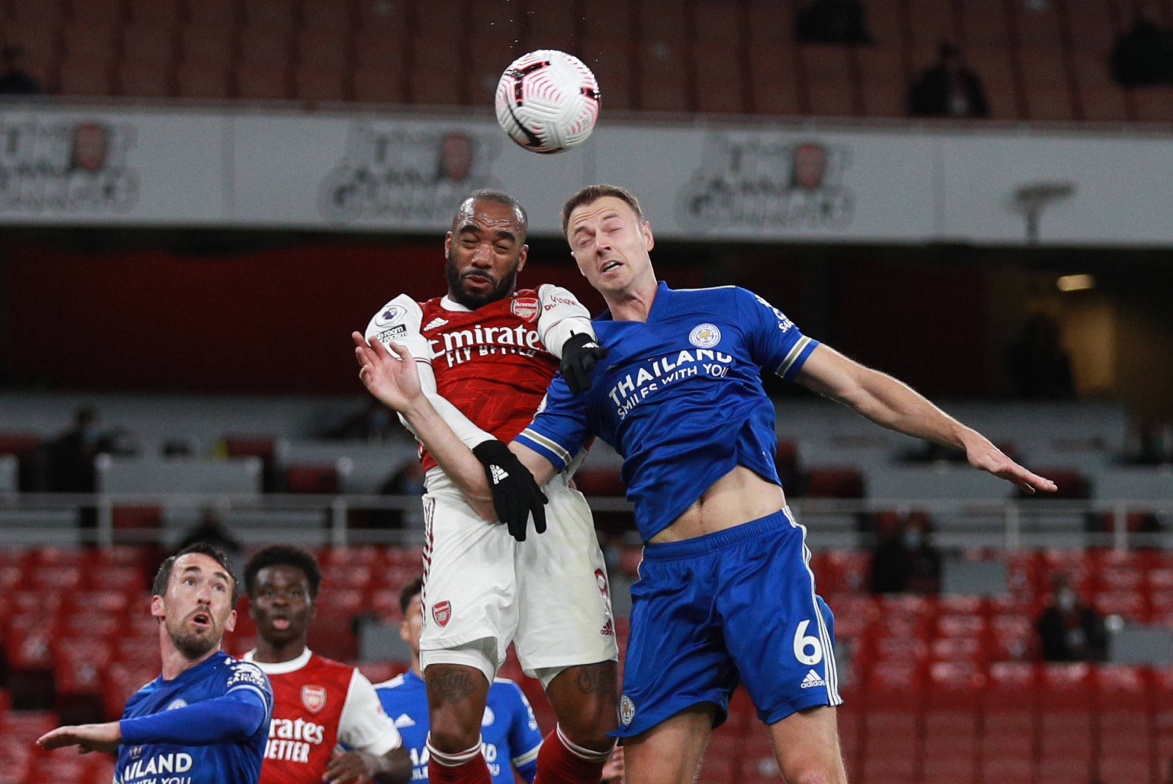 对球迷与内 对球迷与内